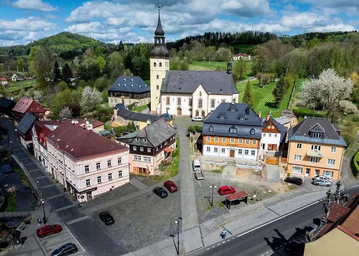 U Kostela Semesterbostad *